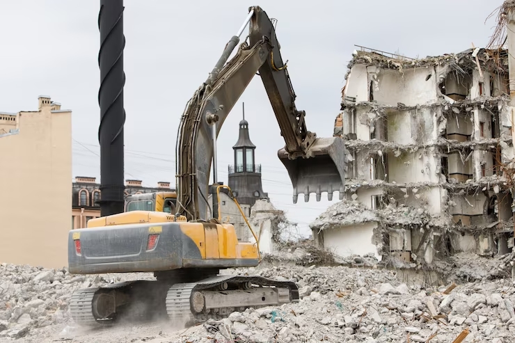 Proceso de demolición de casas en Tepatitlán