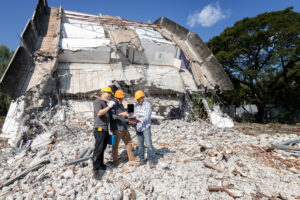 empresa de derrumbes en Guadalajara, demolición controlada