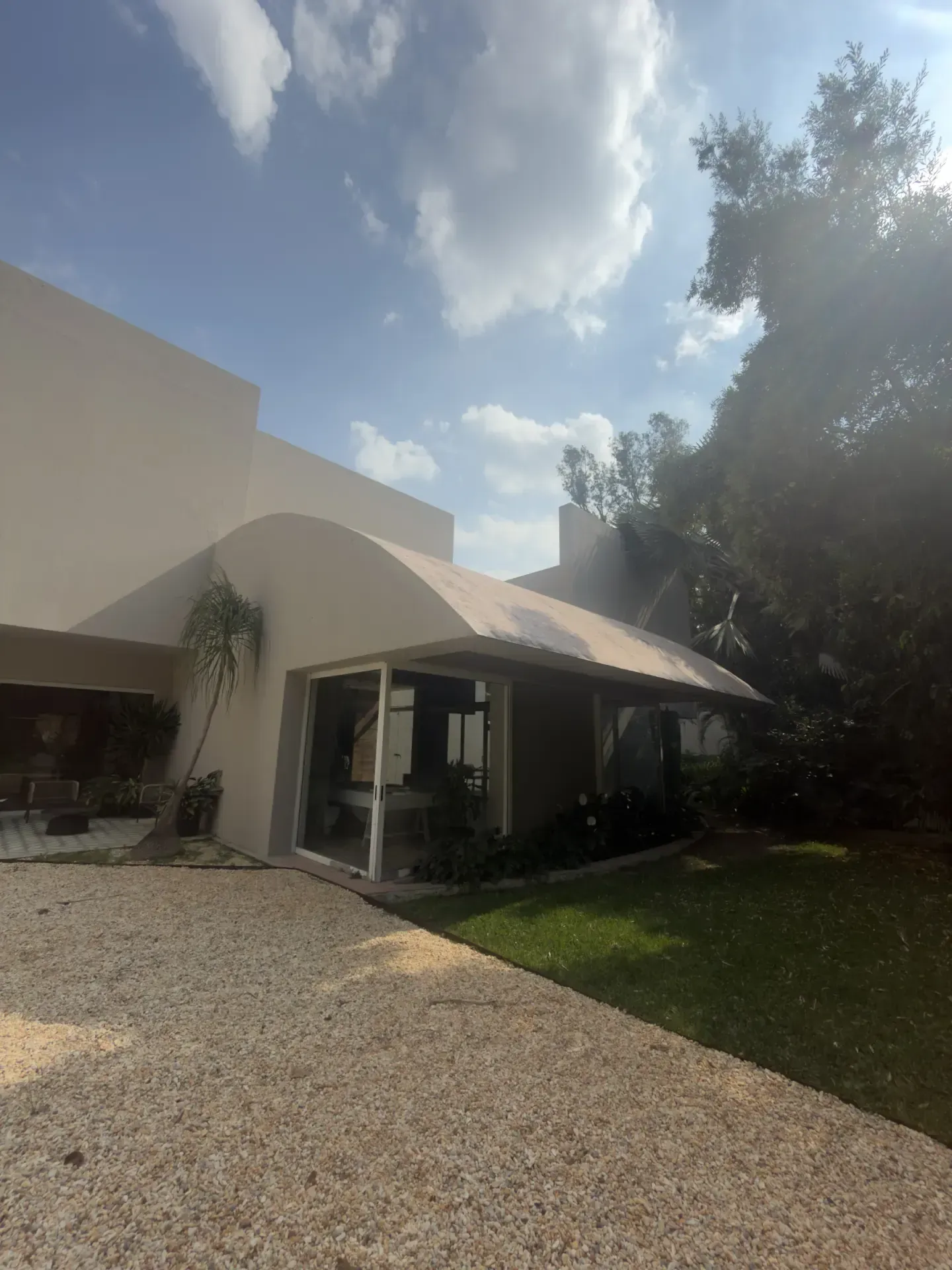 Servicio de demoliciones en zapopan con personal y maquinaria especializada, enfocado en seguridad, retiro de escombro y avance de obra en Zapopan y Guadalajara.