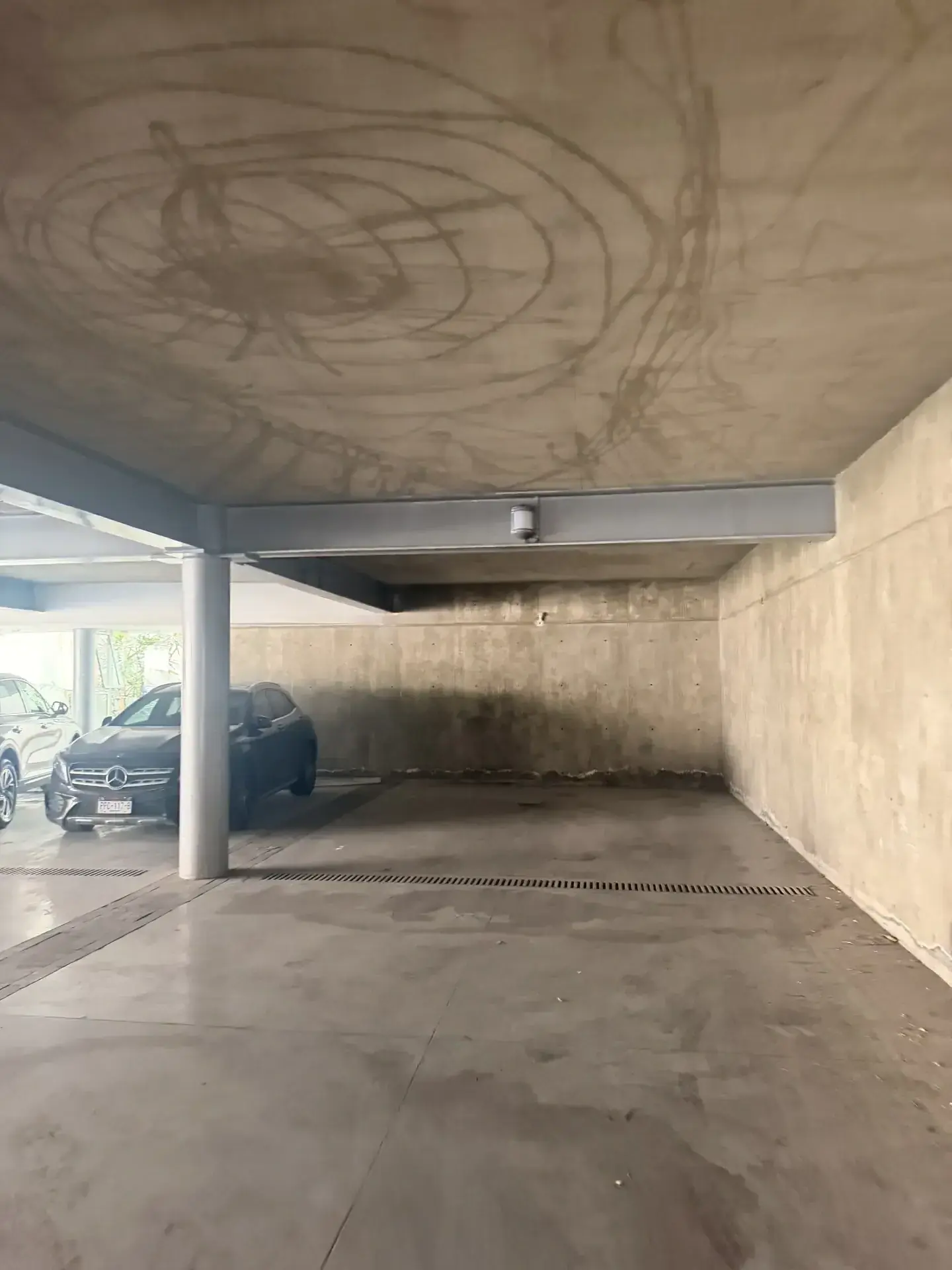 Servicio de proyecto de construccion con personal y maquinaria especializada, enfocado en seguridad, retiro de escombro y avance de obra en Zapopan y Guadalajara.